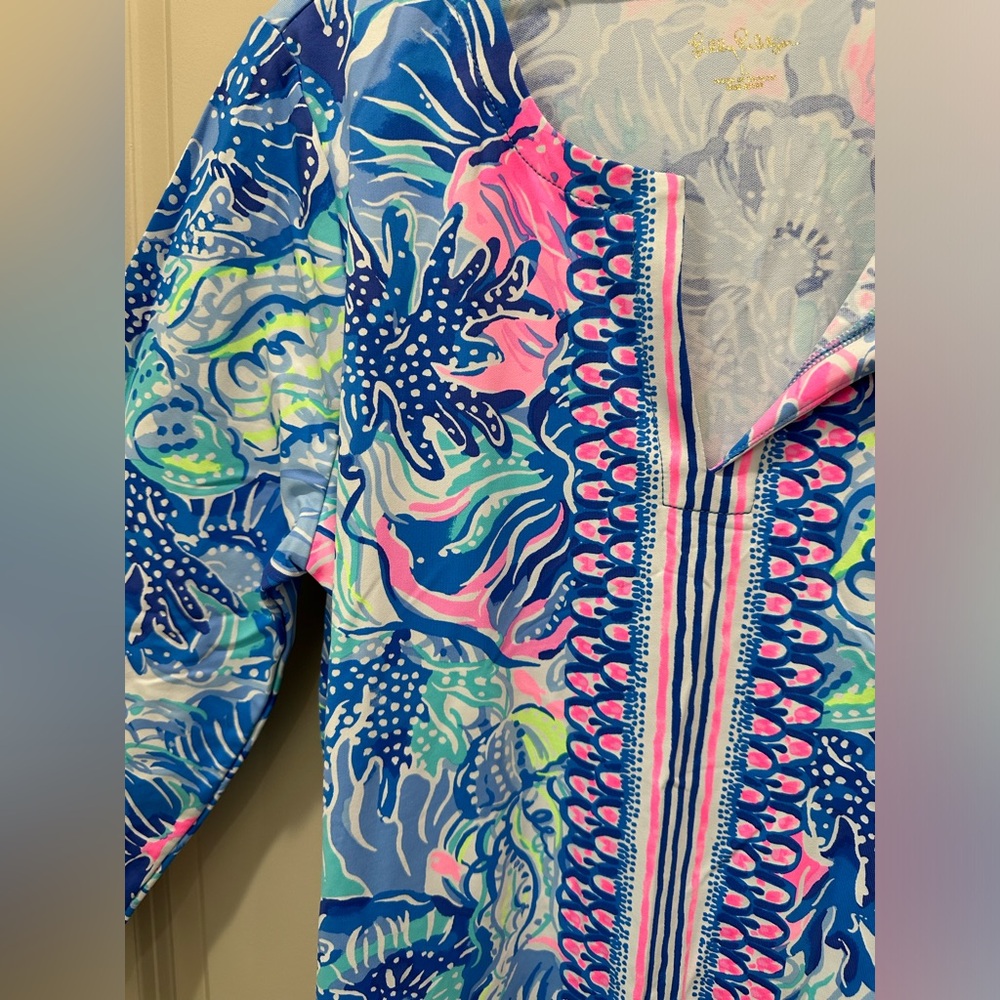 NWT Lilly Pulitzer size large blue and pink 3/4 length UPF 50+ women’s shirt - Picture 5 of 6
